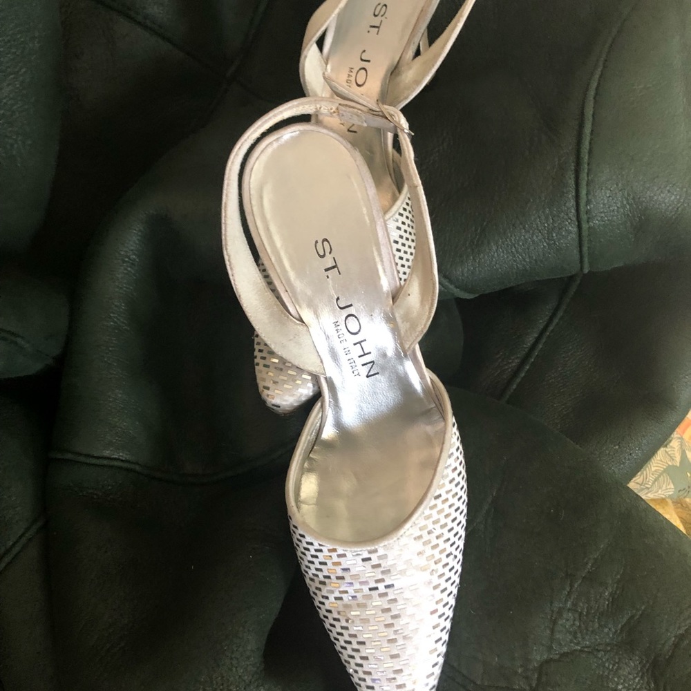 Sling back